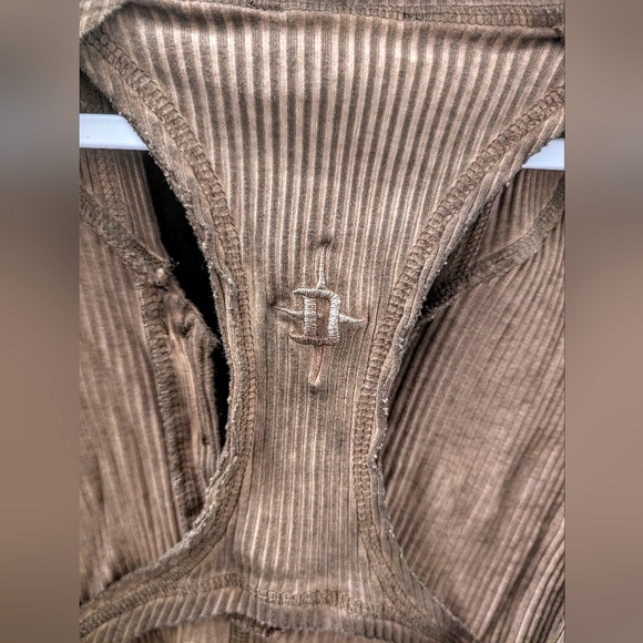 SOLD NWOT Darker Wavs Crossfade Hooded Long Sleeve Romper - Picture 5 of 10